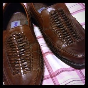 Panda mens size 7 shoes